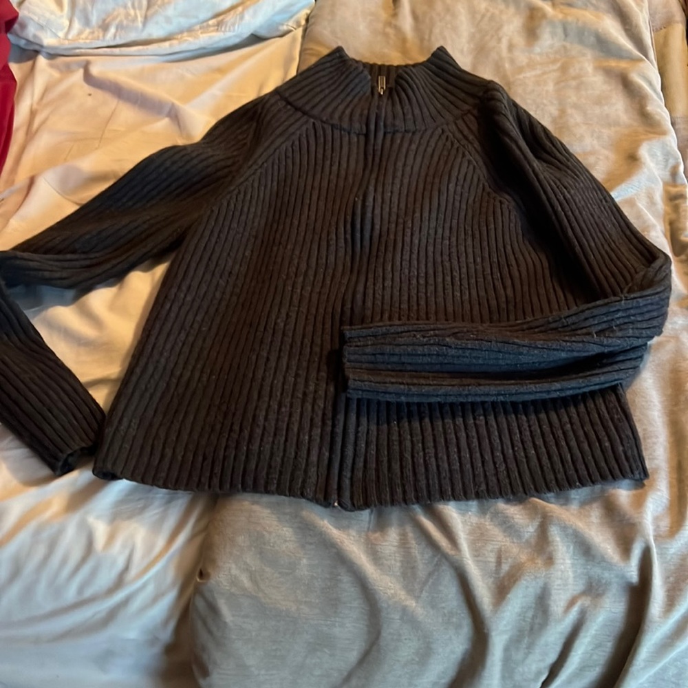 Banana republic dark gray sweater